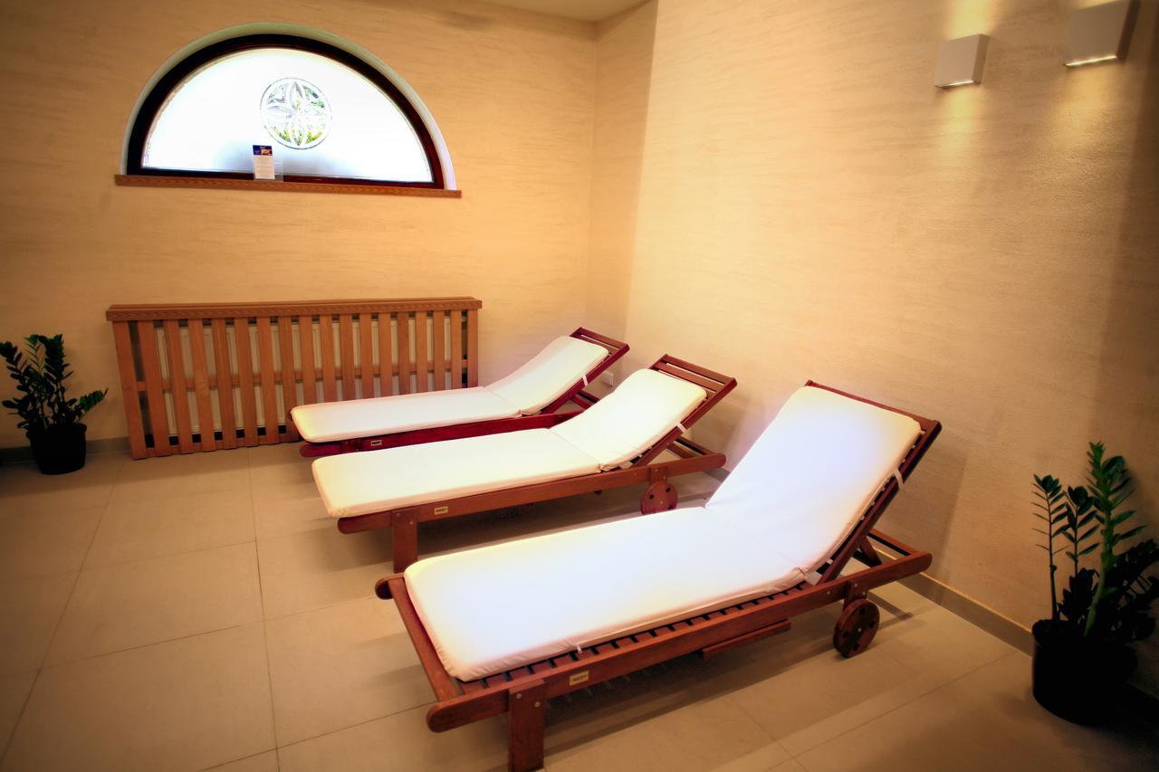 Logos Hotel 3*